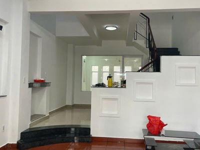 Mặt tiền 4 tầng phạm thế hiển 5x20 chỉ 9 tỷ nhỉnh -0931172218 0