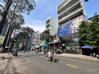 Giá tốt về 135tỷ building mặt tiền quận 5 cạnh q1-ngang 10m trục nhánh an dương vương 4