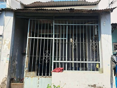 Khu chợ lê đình cẩn   hẻm xe hơi 6m    58m   4x14.5  cấp 4 có lửng, tiện xây mới hoặc cải tạo lại. 1