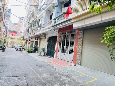 Bán Nhà 4 Tầng Dịch Vọng, Cầu Giấy - DT 100m - Ngõ Đẹp Yên Tĩnh - Không Gian Rộng 1