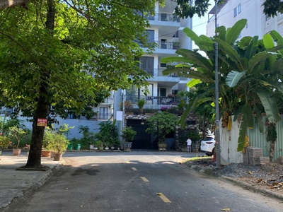 Nền biệt thự huy hoàng, q2, diện tích 15x20, đối diện công viên, giá 220tr 1