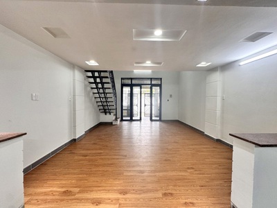 Hiếm nhà mới trường thọ   gần chợ metro   sổ riêng hoàn công   giá 5 tỷ 0