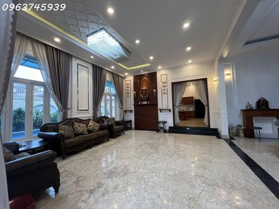 Biệt thự hồ bơi tam châu thủ đức, 427m2, 8.5x34m, 4 tầng, 39.5 tỷ 1