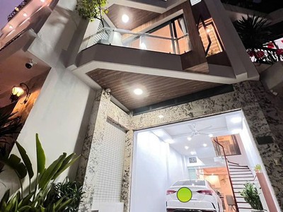 Bán nhà mới - ô tô vào nhà -full nội thất việt hưng- long biên 47 m2 x5 tầng 16.8 tỷ. 0