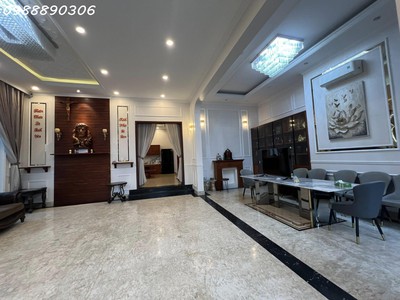 Biệt thự mặt phố đường tam châu thủ đức, 427m2, 8.5x34m, có hầm, 39.5 tỷ 0