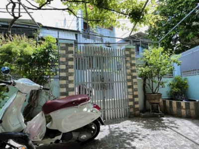 Chủ bán gấp nhà 2 tầng âu cơ   ngang 6,47m   đường 5m ô tô 1