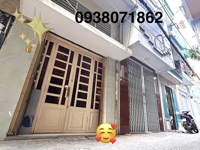 Nhà mới vào ở ngay- cách 2 căn ra mt xe hơi đoàn văn bơ- giao thương tôn đản- hoàng diệu- nguyễn 3