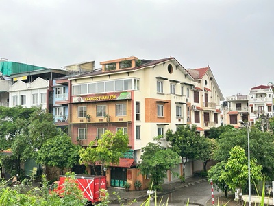 Bán biệt thự căn góc 541 đường bát khối, phường thạch bàn, long biên, hà nội 0