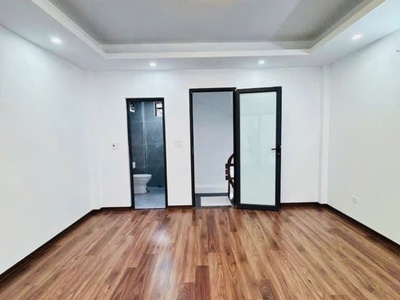 Bán nhà thanh am 30m 5 tầng căn đầu ngõ giá 6.x tỷ 4