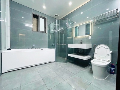 Hoa bằng 32m x4 tầng 10,5 tỷ ô tô tránh đỗ cửa,2 thoáng,full nội thất,gần phố 3