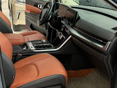 Bán KIA Canival Signature 7 chỗ, sản xuất 2022 chạy ít. Xe cực mới. 9