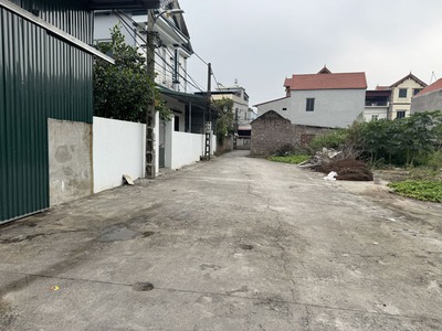 Bán đất khu đấu giá Chi Đông - Lệ Chi 83,7m2, 3 mặt tiền, Đường ô tô tránh, Gần chợ Đê Vàng 0