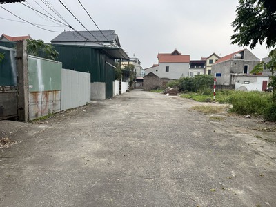 Bán đất khu đấu giá Chi Đông - Lệ Chi 83,7m2, 3 mặt tiền, Đường ô tô tránh, Gần chợ Đê Vàng 1