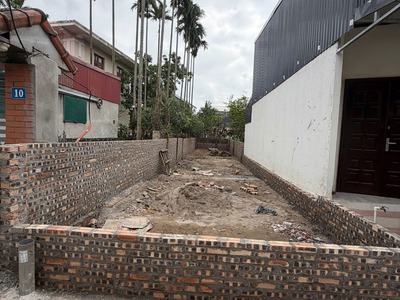 Cần bán 88m2 đất xóm 5 Đông Dư - ngõ 999 Bát Khối. Đường thông ô tô tránh 1