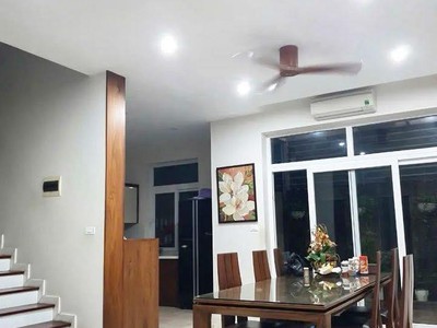 Cho thuê nguyên căn Biệt Thự 150m2 Tố Hữu - Hà Đông, full nội thất đẹp 0