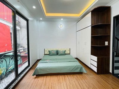 Bán nhà 6 tầng thang máy, 42m2, mặt tiền 4.2m giá 7.25 tỷ Hoàng Mai 1