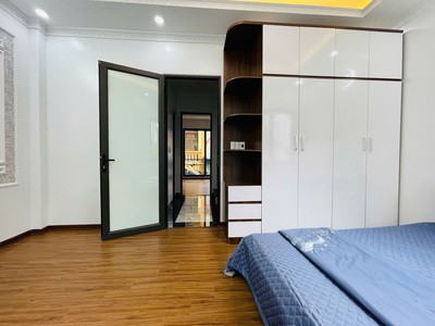 Bán nhà 6 tầng thang máy, 42m2, mặt tiền 4.2m giá 7.25 tỷ Hoàng Mai 3