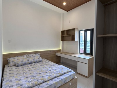 Bán nhà 2 tầng đường 7,5m nguyễn công hoan - trục đường kinh doanh 0