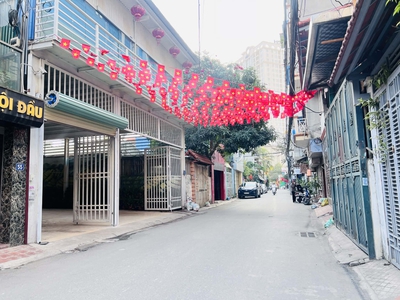 Bán Nhà 80m Lạc Long Quân, Tây Hồ - 5 Tầng Thang Máy - Ô tô - Cách Hồ Tây Vài Bước 0