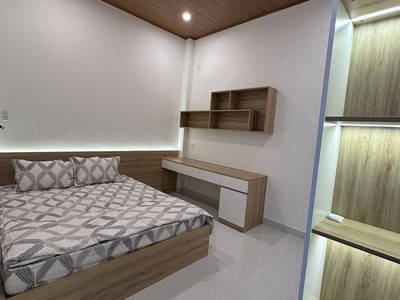 Bán nhà 2 tầng đường 7,5m nguyễn công hoan - trục đường kinh doanh 3