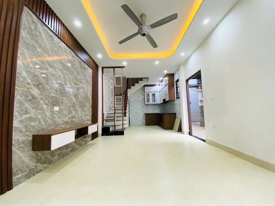 Bán nhà hồ tùng mậu 56m2, gần đh thương mại, quốc gia, ô tô đỗ cửa, hàng xóm gardenia hàm nghi 1