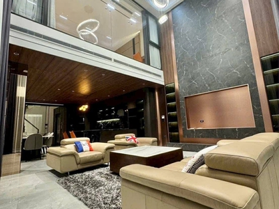 Siêu phẩm nguyễn sơn, 2 mặt ôtô tránh, 150m x 7tầng, mt 10m, thang máy, bể bơi, full nội thất luxury 2