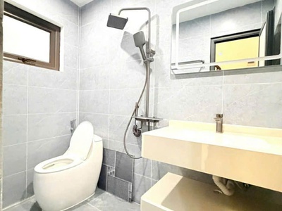 Phố trường chinh , ở ngay, gần phố 43m, ,6t, giá chỉ 9,5 tỷ chủ hạ giá 500 triệu cơ hội cực 2