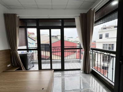 Giá tốt khu vực, bán nhà quần ngựa văn cao, ô tô tránh, 80m, 5 tầng 3