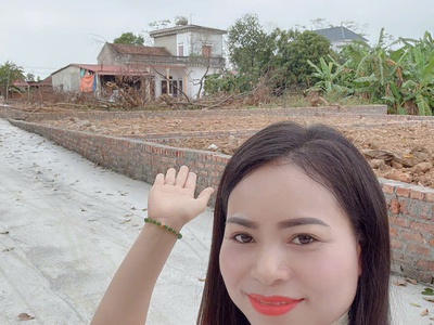 Duy nhất chỉ có 2 lô fo dt 99 m khuôn thửa đẹp đường thông rộng 5-6 m vị trí giá đất tiềm năng -- 1