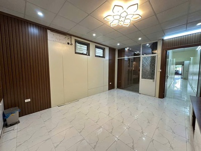 Bán nhà mặt đường hoàng ngọc phách - 93m 2 tầng - giá 8.9 tỉ 2