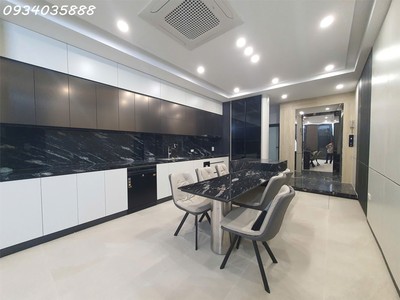 Nhà 5 tầng ngọc thụy   gần hồng tiến   ô tô vào gần 2