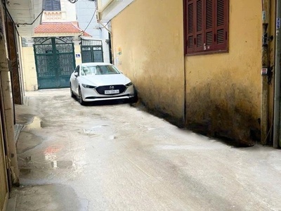 Hoa bằng 32m x4 tầng 10,5 tỷ ô tô tránh đỗ cửa,2 thoáng,full nội thất,gần phố 4