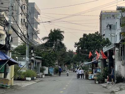 Khách sạn 4 tầng - đường ô tô - lã xuân oai - long trường - q9 0