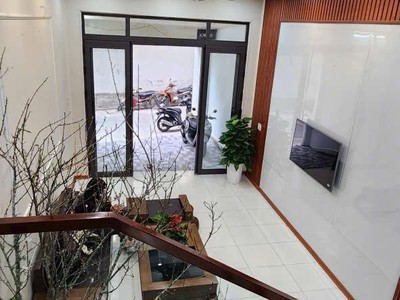 Bán nhà ngõ 160 Vũ Hựu, ph Thanh Bình, TP Hải Dương, 79m2, mt hơn 4m, 4 ngủ, ngõ oto 0