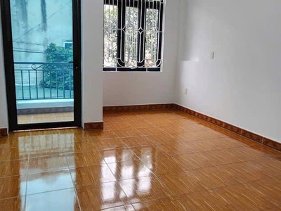 Bán nhà ngõ 160 Vũ Hựu, ph Thanh Bình, TP Hải Dương, 79m2, mt hơn 4m, 4 ngủ, ngõ oto 4