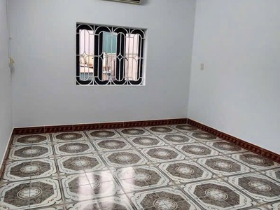 Bán nhà ngõ 160 Vũ Hựu, ph Thanh Bình, TP Hải Dương, 79m2, mt hơn 4m, 4 ngủ, ngõ oto 7