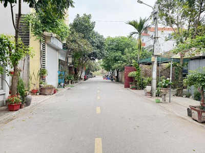 Bán đất đấu giá Đổng Xuyên - Thuận An 93,4m2 đường rộng 13m, gần đường gom đê, trường, chợ 2