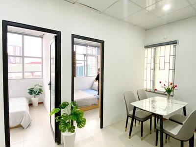 Cho thuê căn 2pn 1pk cực đẹp full đồ thoáng sáng tại ngõ 105 láng hạ, đống đa 0