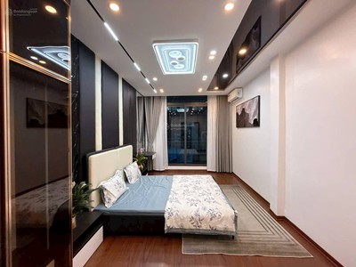 Bán nhà phố quán thánh 6 tầng ô tô cách 3m full công năng 3 tỷ 1