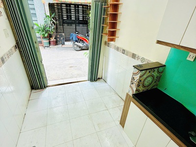 Nhà 2 tầng nở hậu hẻm 4m âu dương lân p3q8. giá 1,85 tỷ tl 0