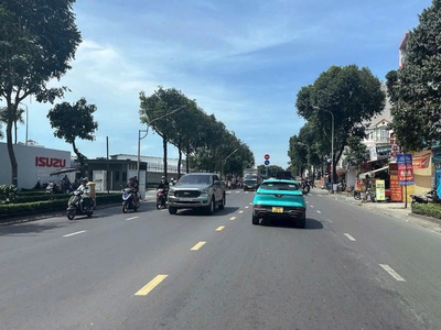 Bán gấp rút nhà hai mặt tiền ngang 6m 56m2 hẻm xe hơi đường quang trung gò vấp nhỉnh 5tỷ. 1