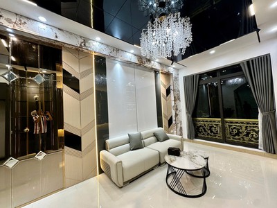 Phân lô bộ công an phố khương trung- 40m 5tầng-ngõ ô tô-kinh doanh. giá 13,6 tỷ 0