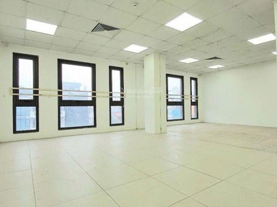 Bán nhà mặt phố phạm văn đồng - 200m mt 10m lô góc vỉa hè nhà mới thang máy kdvp gần kđt starlake 1