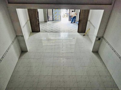 Chỉ 6.x có nhà 2 tầng 131m ngang 5.7 2 mặt hẻm xe hơi 5 phút aeon tân phú 2