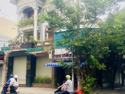 Mặt tiền lô góc khu độc lập giáp luỹ bán bích 93m ngang 5.2 nhỉnh 19 2