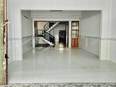 Chỉ 6.x có nhà 2 tầng 131m ngang 5.7 2 mặt hẻm xe hơi 5 phút aeon tân phú 0