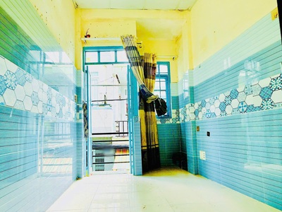 Nhà 2 tầng nở hậu hẻm 4m âu dương lân p3q8. giá 1,85 tỷ tl 4