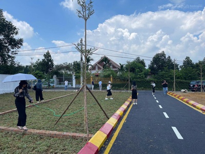 Đẹp và rẻ nhất đồng trạng -hoà lạc. cắt 500 triệu 100,3m2 - mt 8,2m còn nhỉnh 3 tỷ - 700m ra đhqg 3