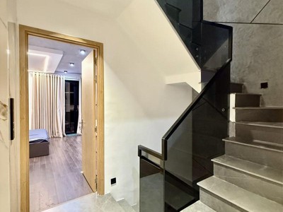 Bán nhà mặt tiền ni sư huỳnh liên   phường 10, tân bình  5,5 22  2 tầng 1