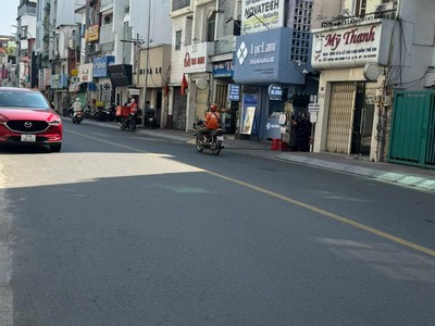 Bán nhà mặt tiền ni sư huỳnh liên   phường 10, tân bình  5,5 22  2 tầng 4